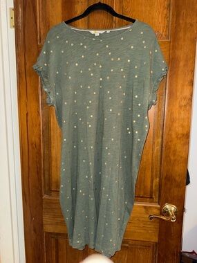 EUC Boden Faye metallic polka dot t shirt dress size 12R